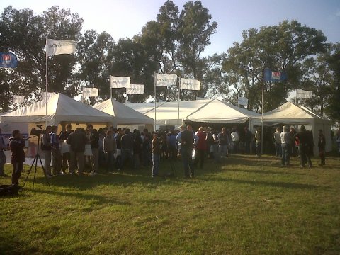 MAS DE 700 PRODUCTORES Y ESTUDIANTES EN JORNADA DEL IPCVA EN CE...