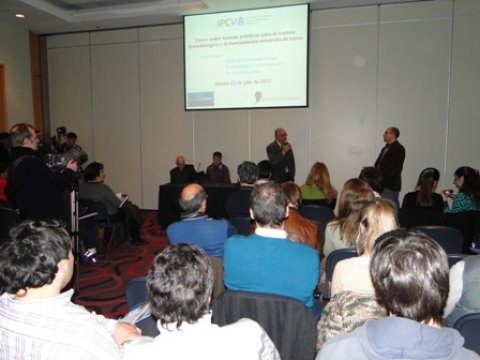 CURSO DEL IPCVA SOBRE MANIPULACIÓN  DE CARNE EN LA EXPOSICIÓN...